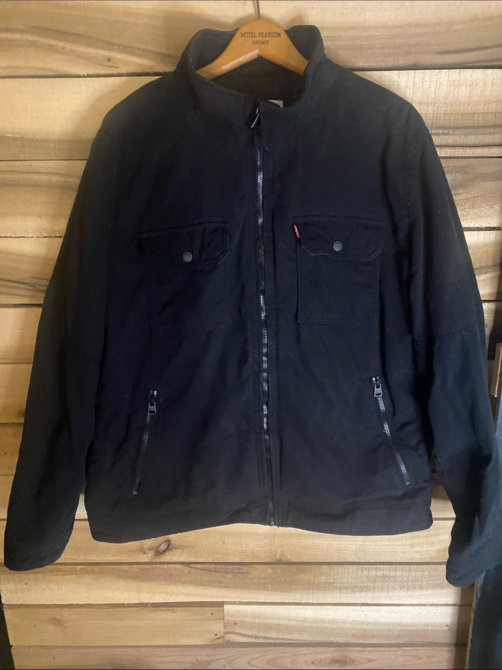 Levi’s Men's Black Zip-Front cotton canvas Jacket quilted lining XL red tab